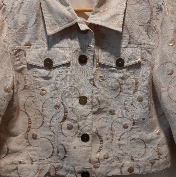 Cropped Jacket - Picture 2 of 3